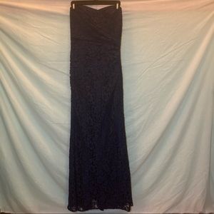 David’s Bridal Long Strapless Lace Flower Dark Blue Dress Sweetheart Neckline